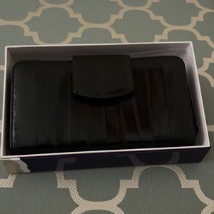 Lee Sands Black Wallet